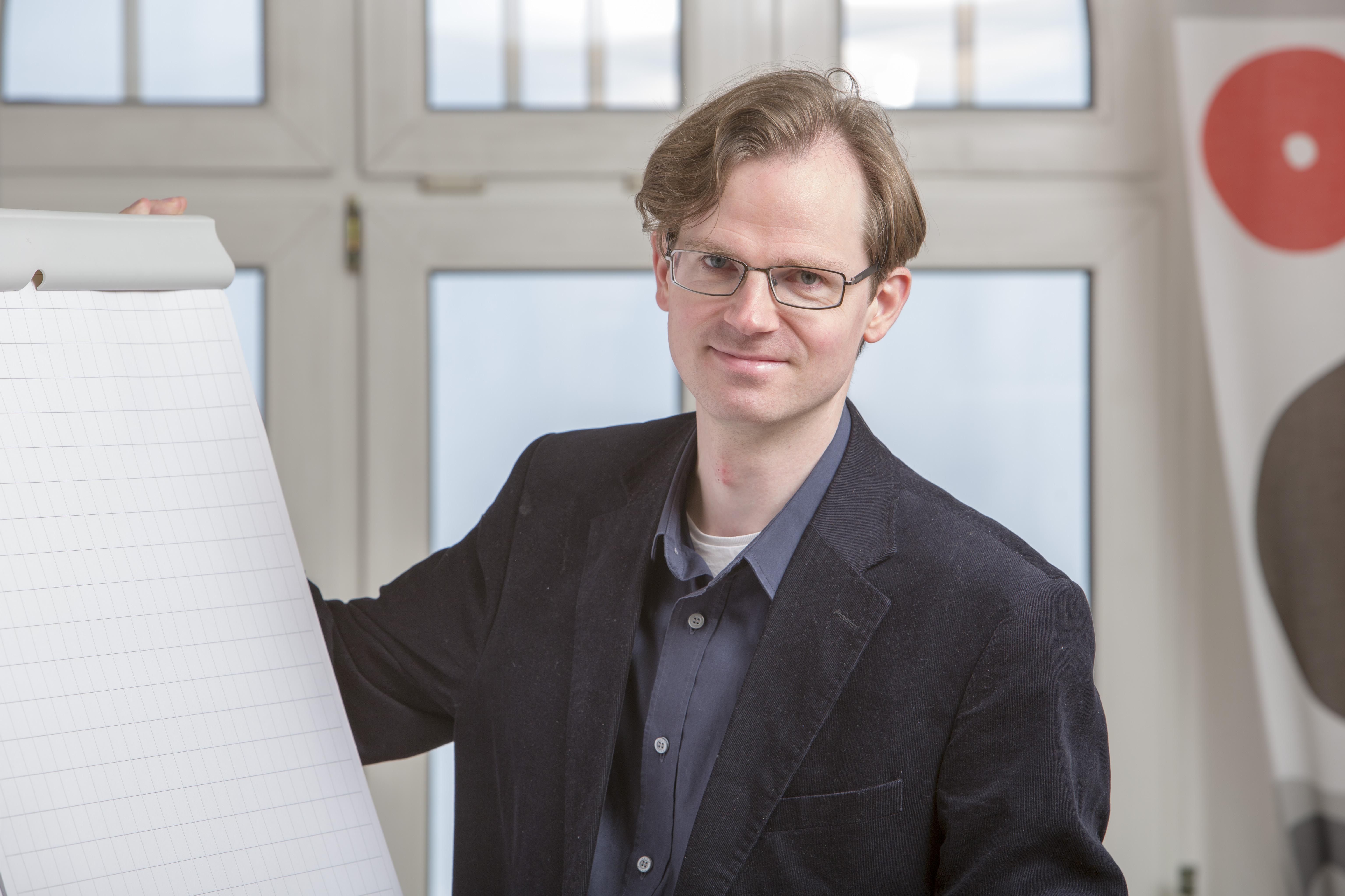 Dr. Andreas Henkelmann Dr. Andreas Henkelmann