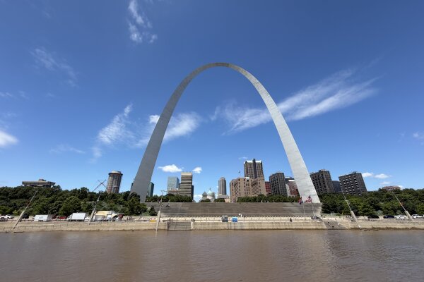 Gateway Arch St. Louis 2026 2